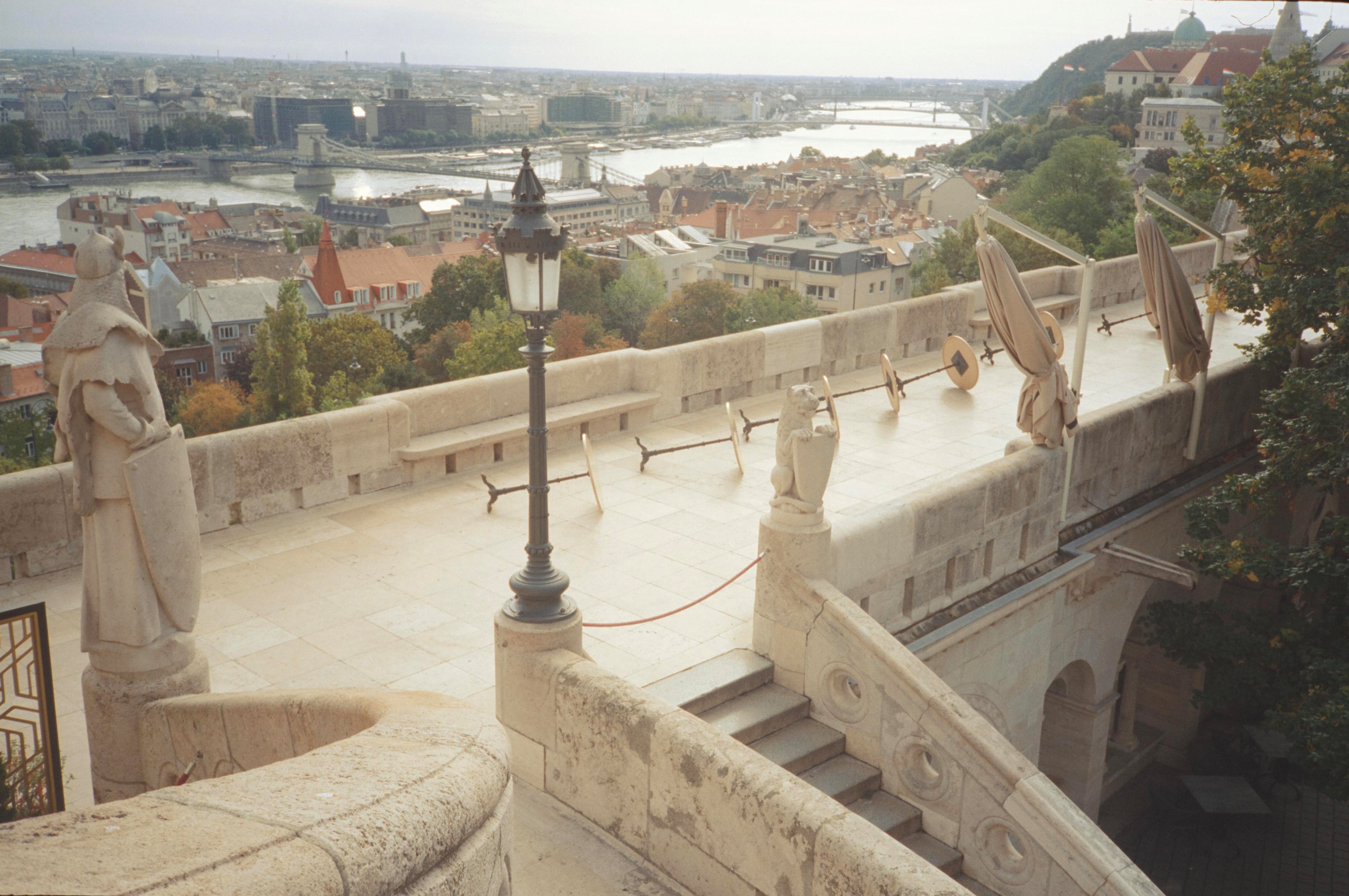 000374 - 09/25 - budapest #5